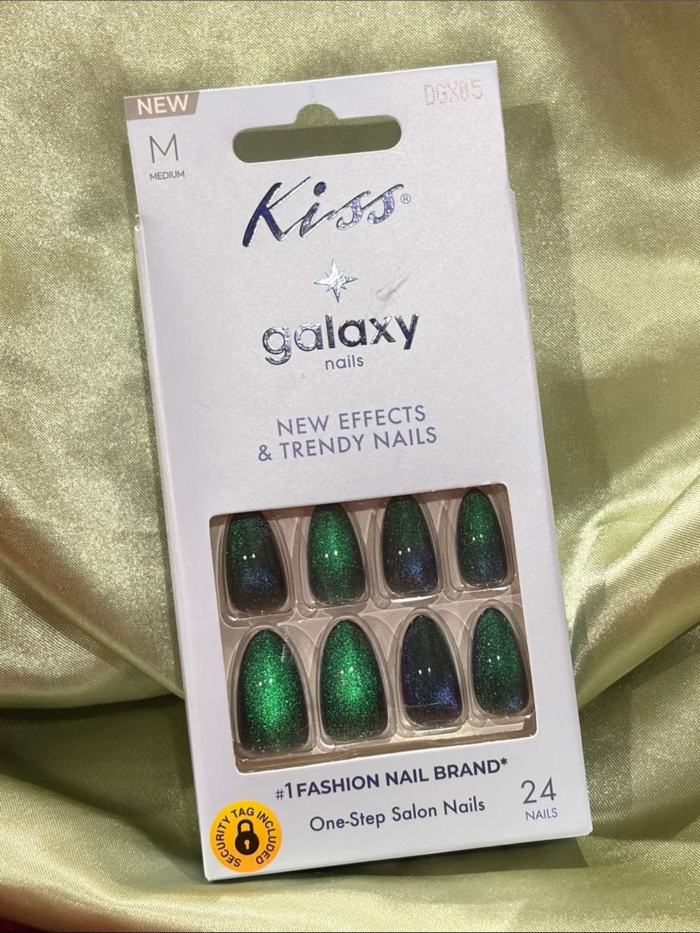 Kiss Galaxy Green to Blue Glitter Press-On Nails Kitsch